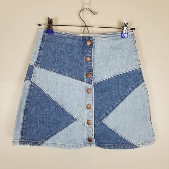 Madewell pieced patchwork denim mini skirt, size 24 - Picture 2 of 8